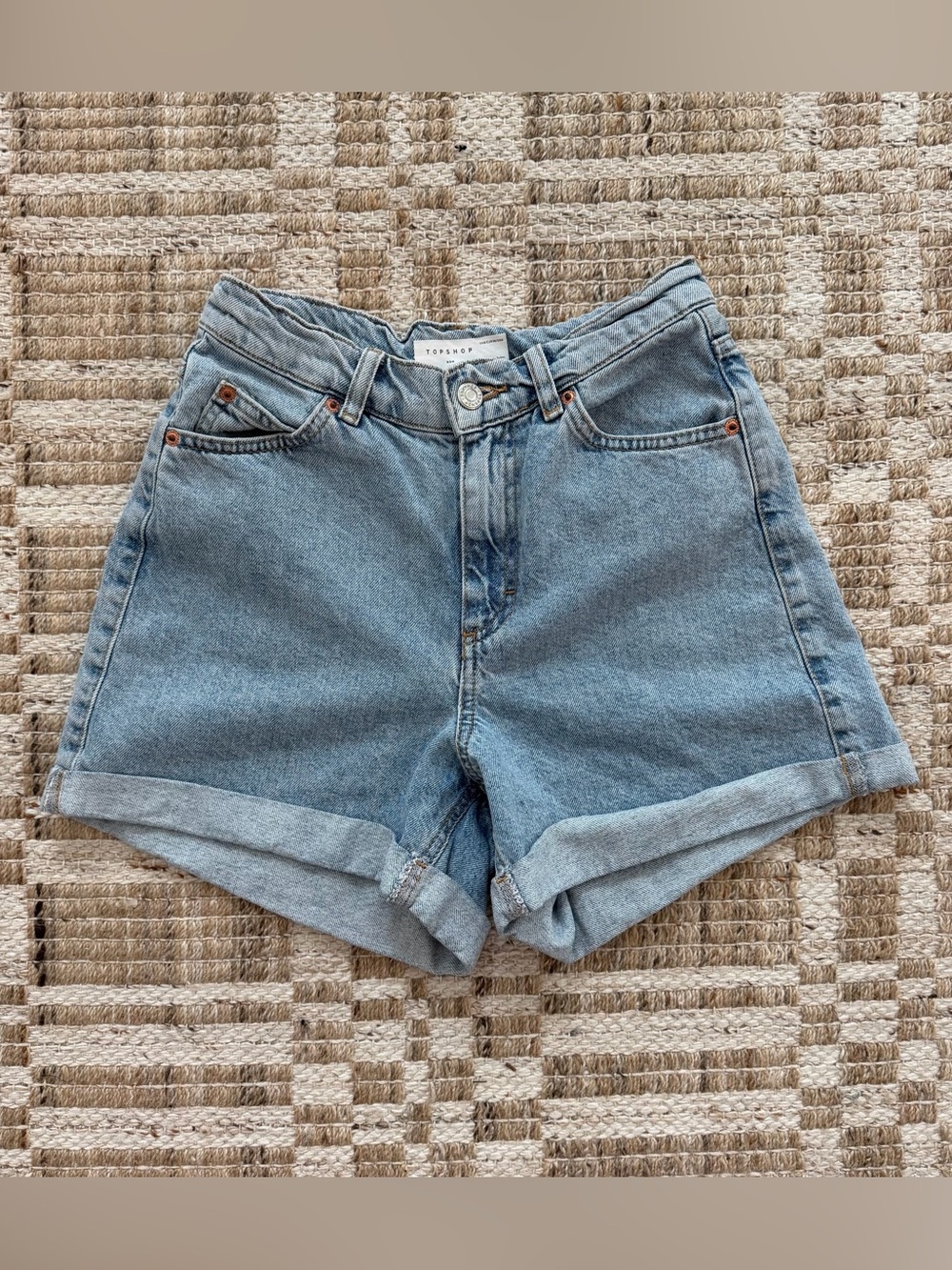 Topshop Light Wash Rolled Hem Mom Style Denim Shorts
